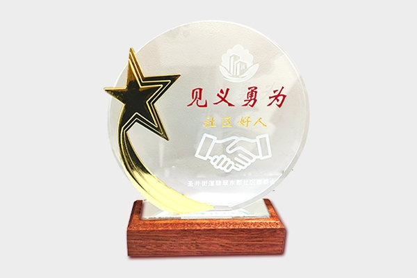 點贊丨“逆行”真英雄，救火顯擔(dān)當(dāng)！